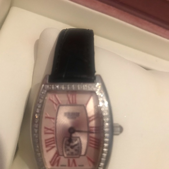 Vintage Watch White Face with diamonds - Picture 4 of 4